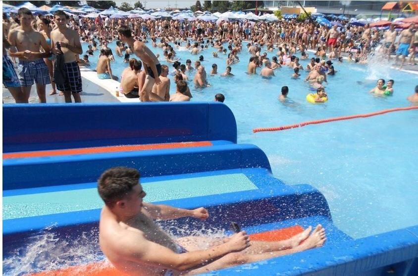 Holiday Wing Apartment 2 Ягодина Екстериор снимка